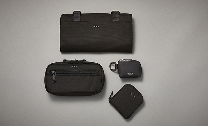 Image 92: Travel Accessories