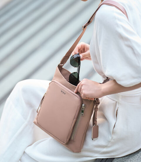 VOYAGEUR Tyler Crossbody  lifestyle | TUMI