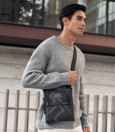 TUMI ALPHA Pocket Bag Small  lifestyle | TUMI