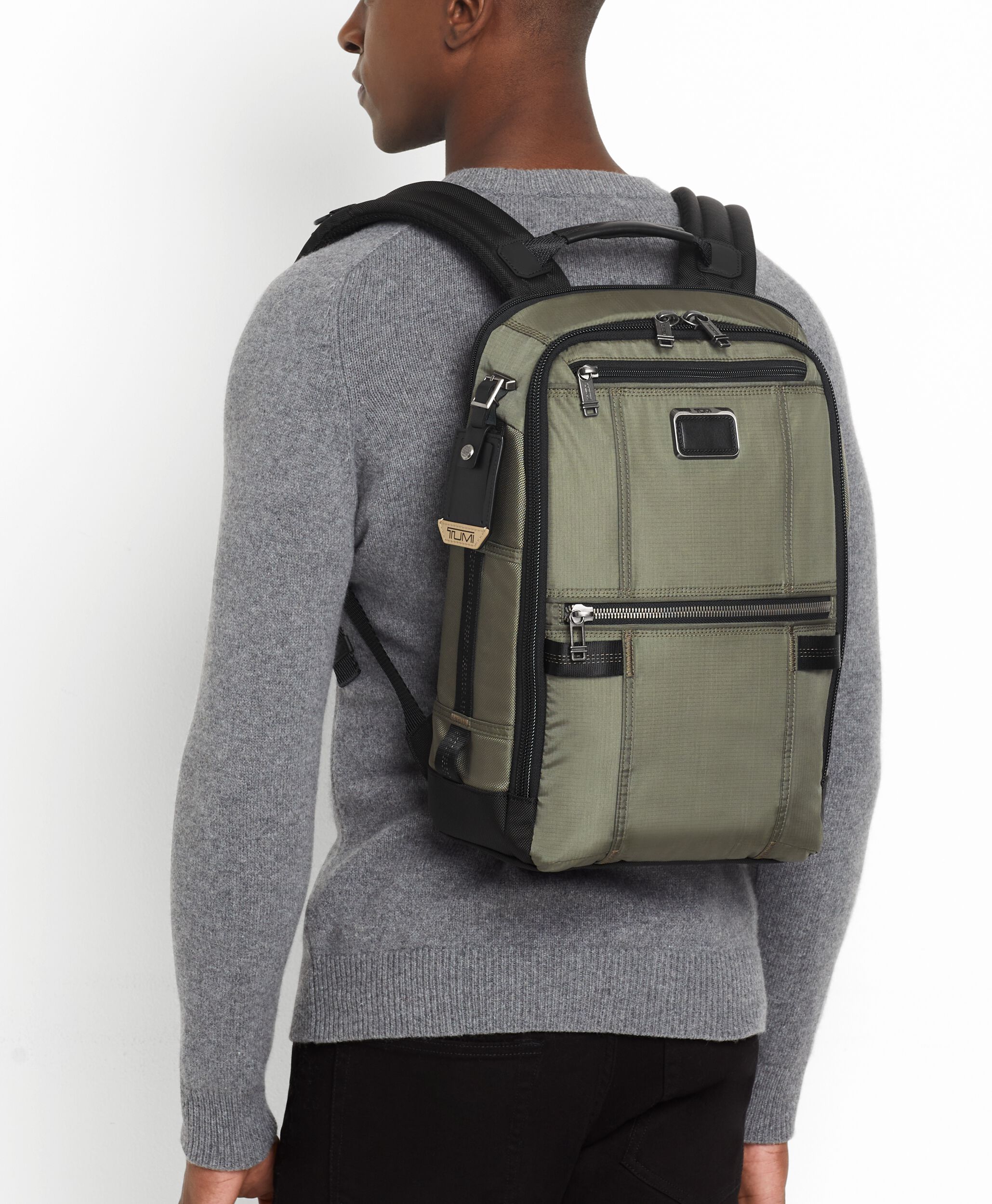 Tumi slim deals laptop bag