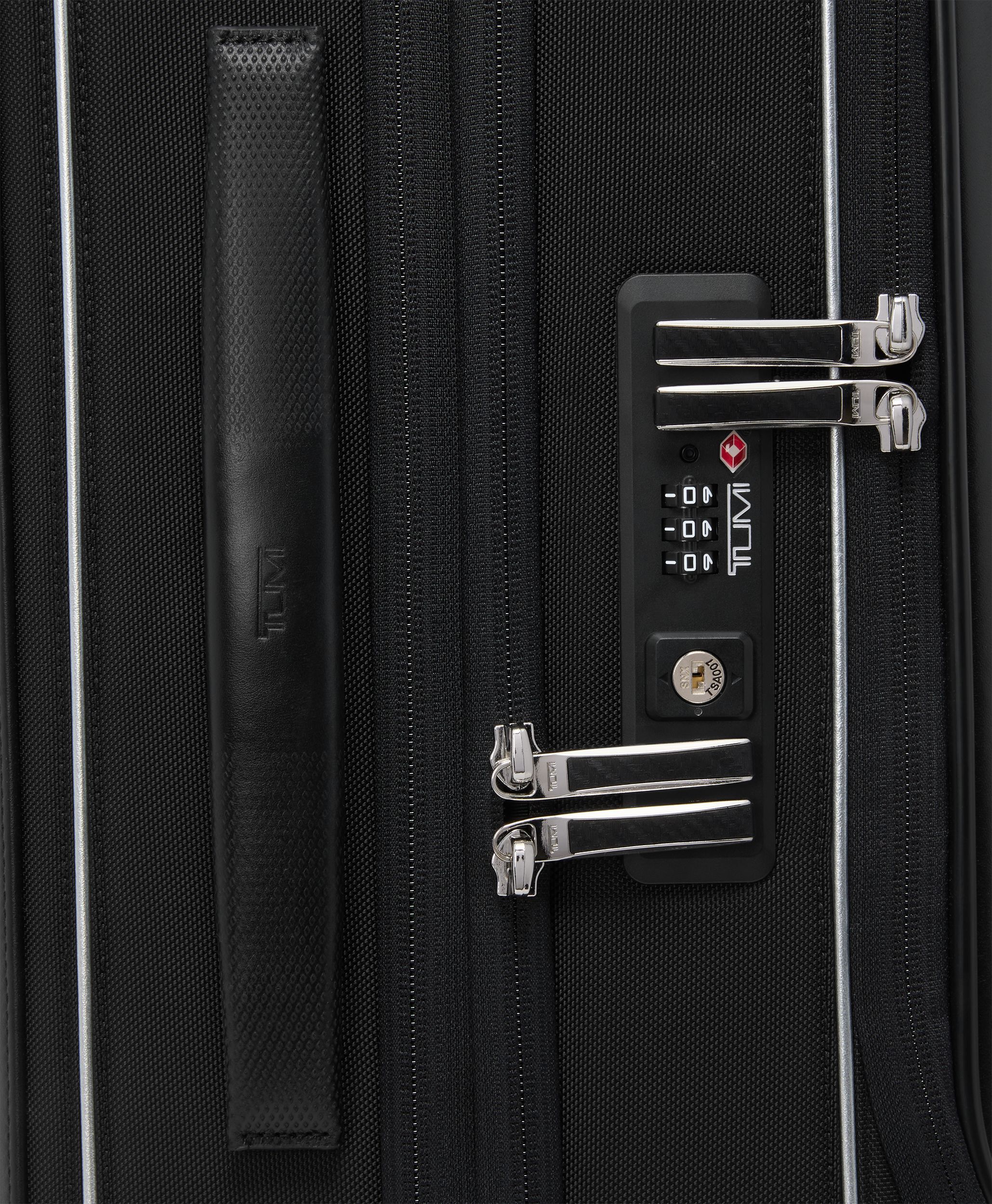 International Dual Access 4 Wheeled Carry On in Black | Arrive
