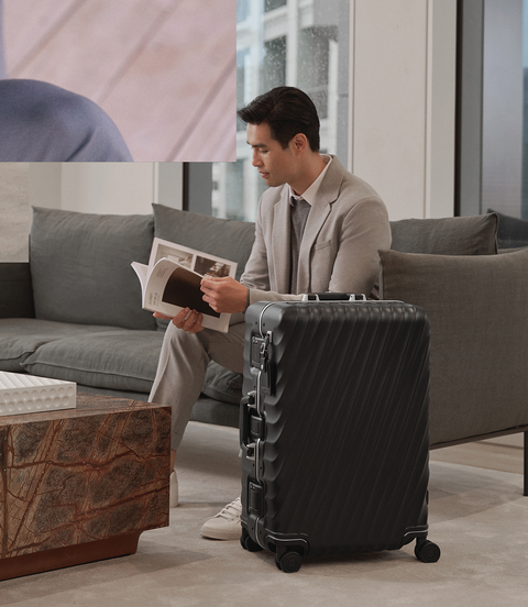 19 DEGREE Short Trip 4 Wheeled Packing Case  lifestyle | TUMI