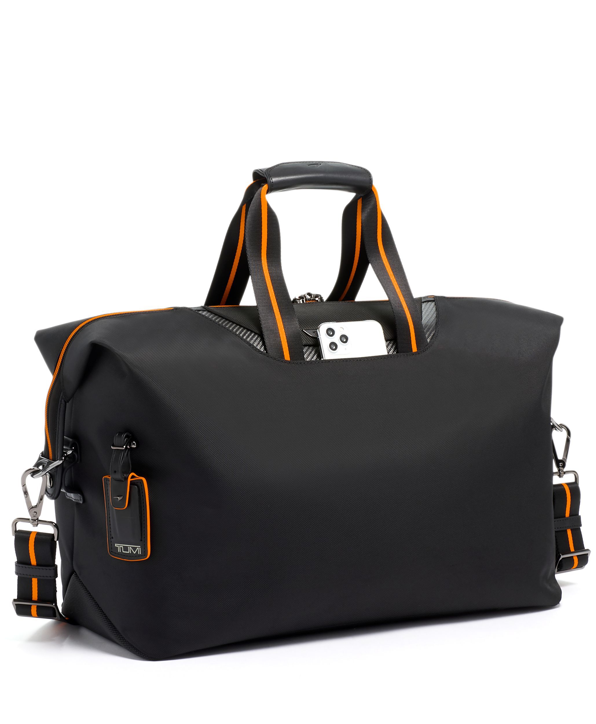 TUMI I MCLA RENソフト「M-テック」 サチェル M Tech Soft Satchel in Black | Tumi I Mclaren | TUMI Singapore