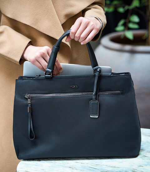 VOYAGEUR Shira Tote  lifestyle | TUMI