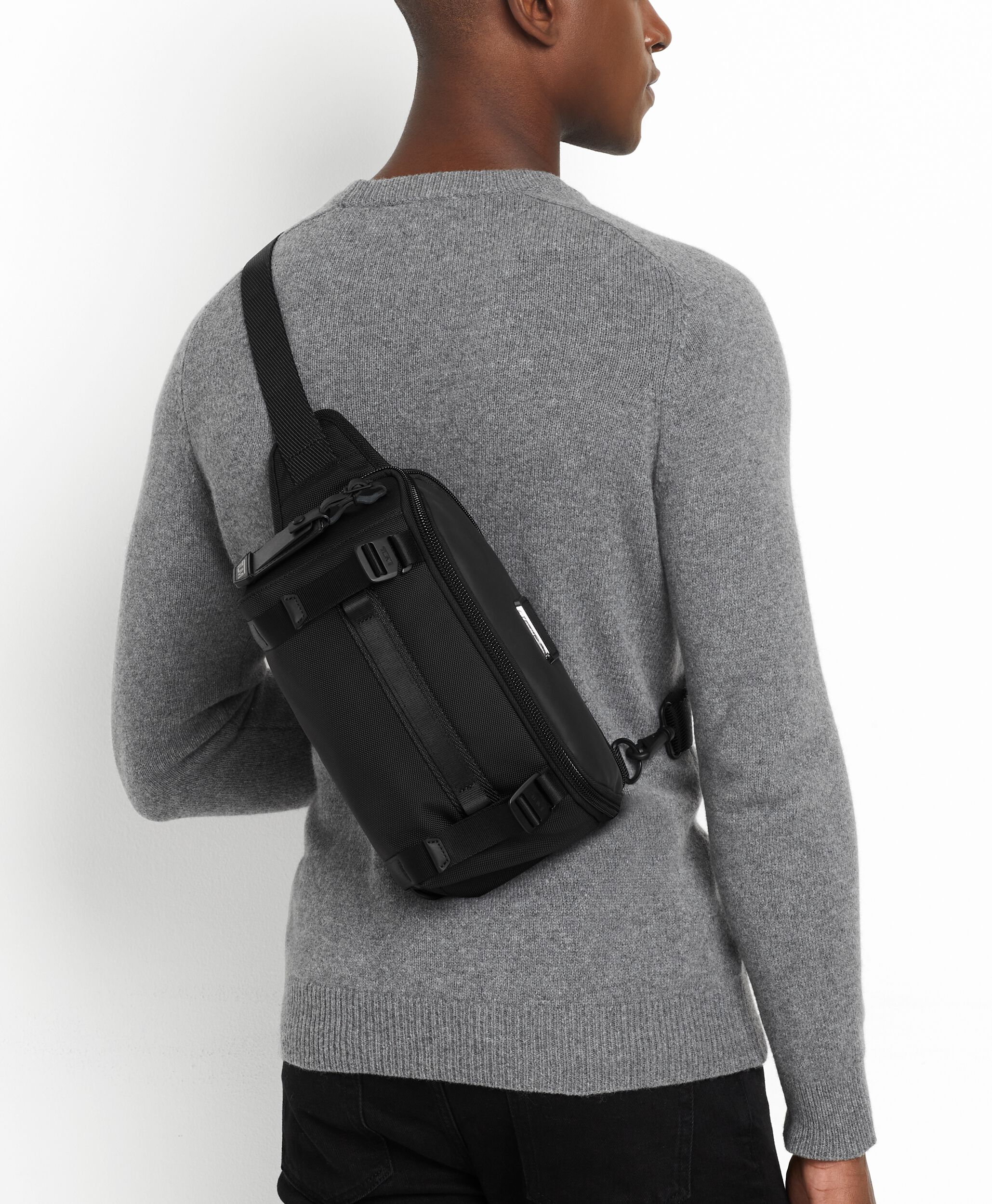 Platoon Sling in Black | Alpha Bravo | TUMI Singapore