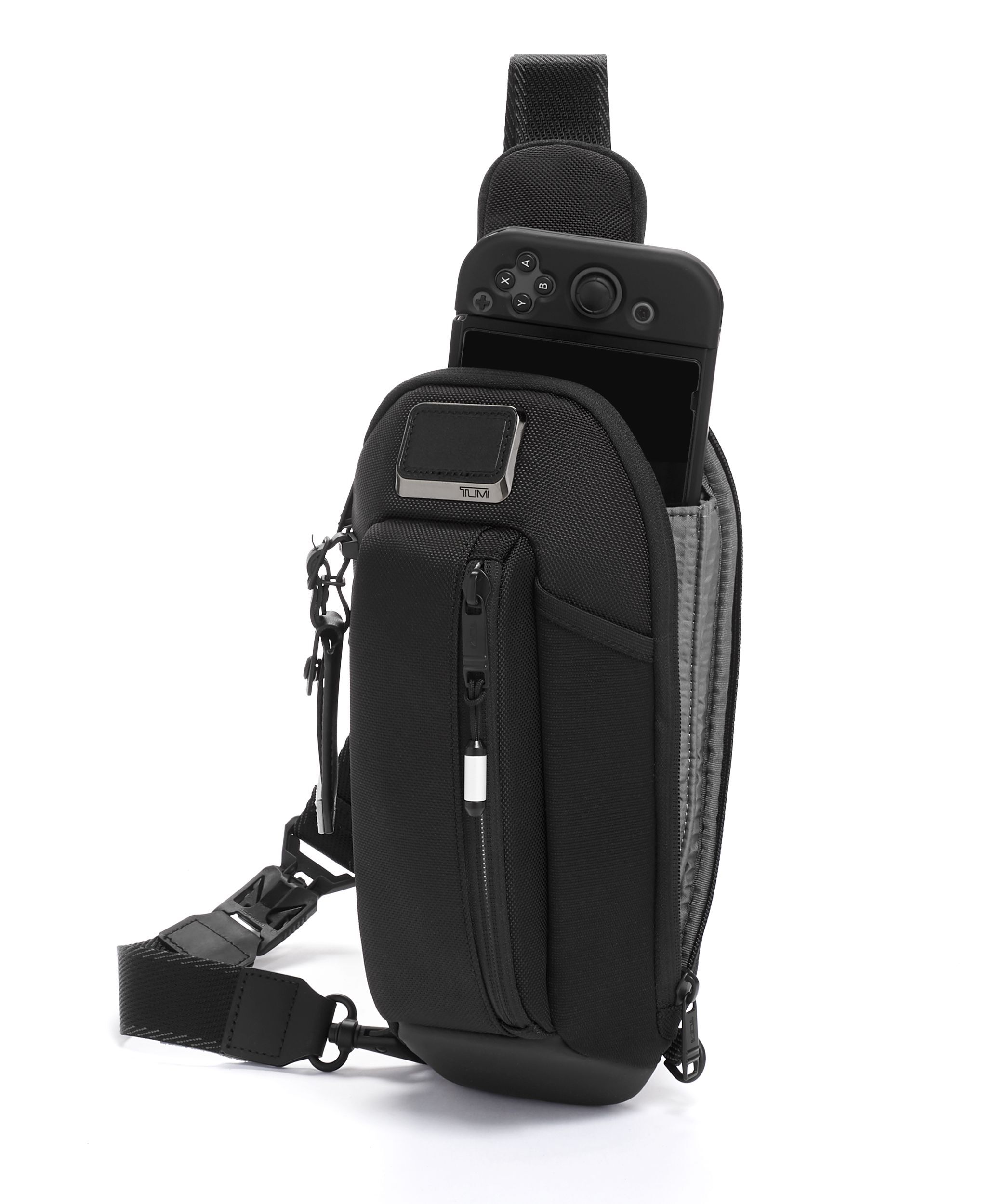 Esports Pro Sling in Black | Alpha Bravo | TUMI Singapore