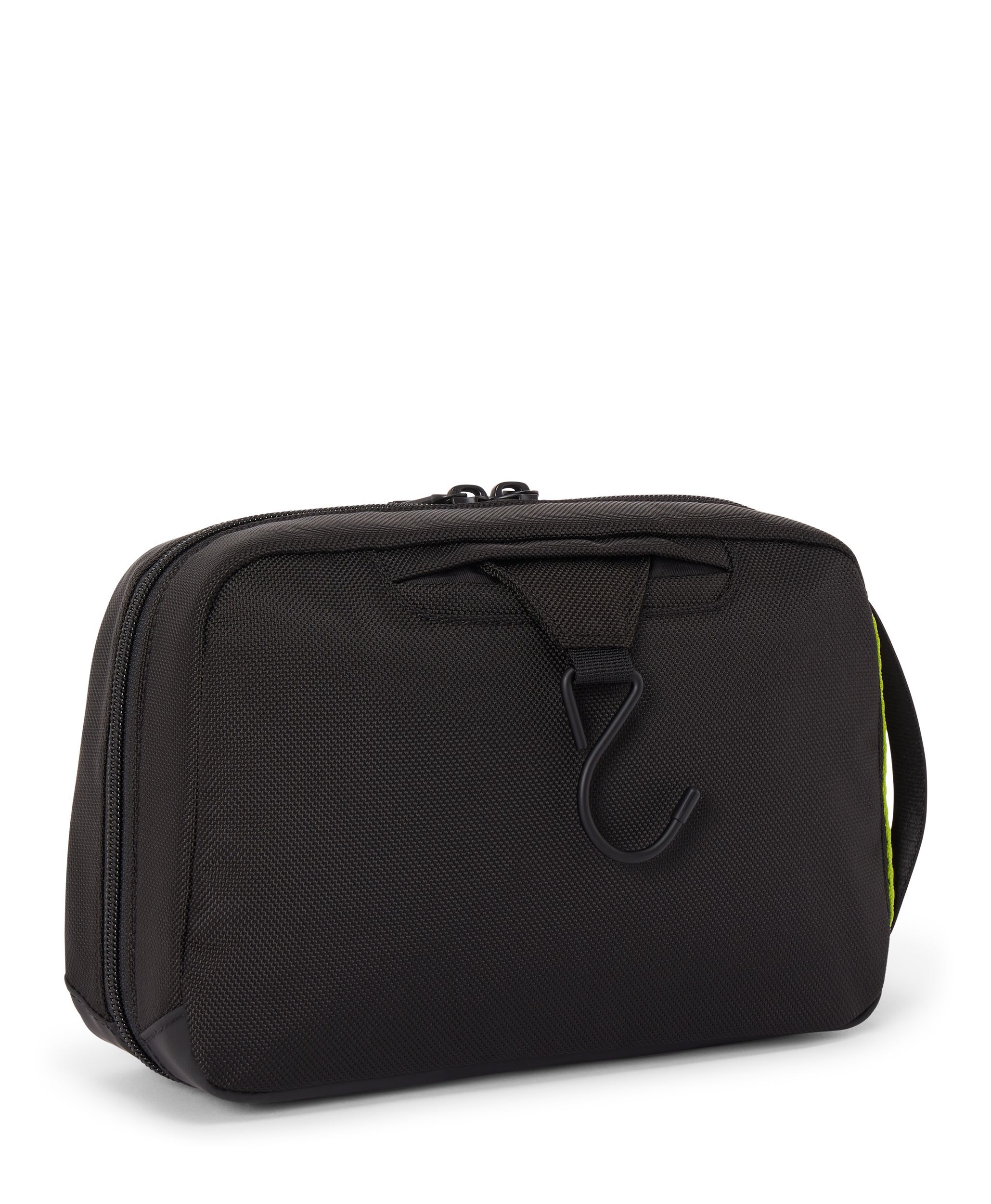 Tumi alpha bravo toiletry bag 2025