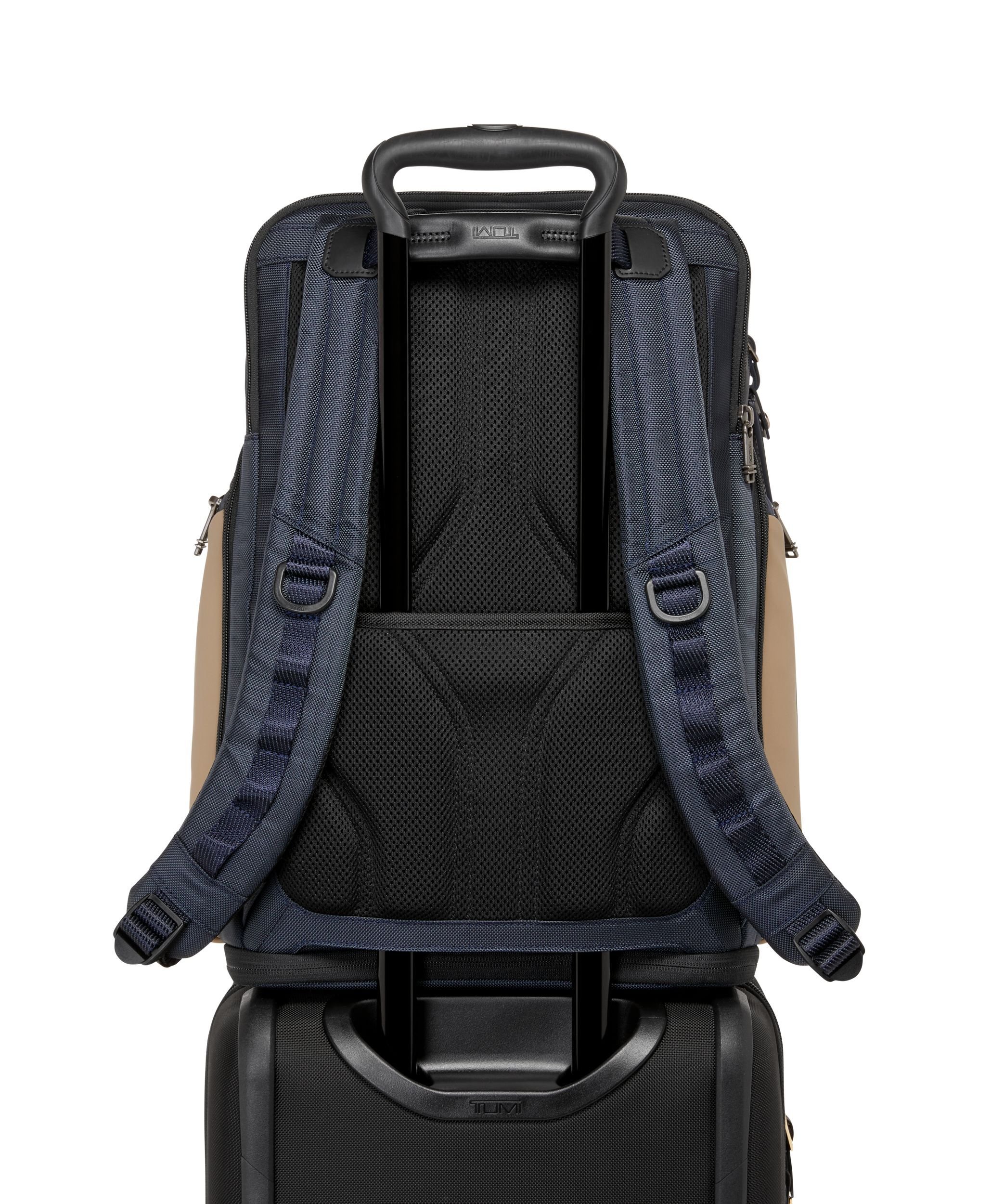 Tumi outlet sg sale