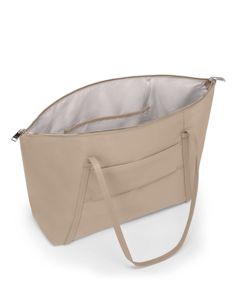 VOYAGEUR Q Tote  hi-res | TUMI