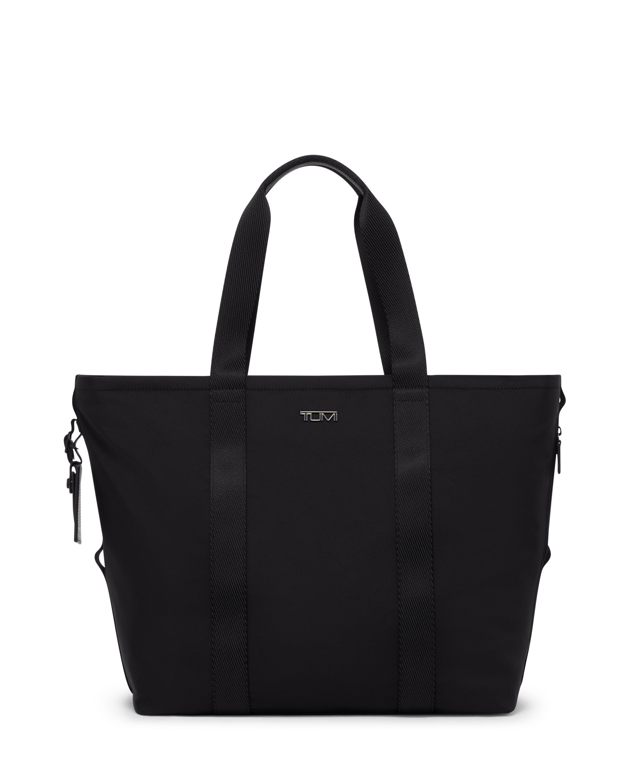 美品 TUMI East West Tote ブラック Essential Medium East West Tote in Black | Tumi Sport | TUMI Singapore