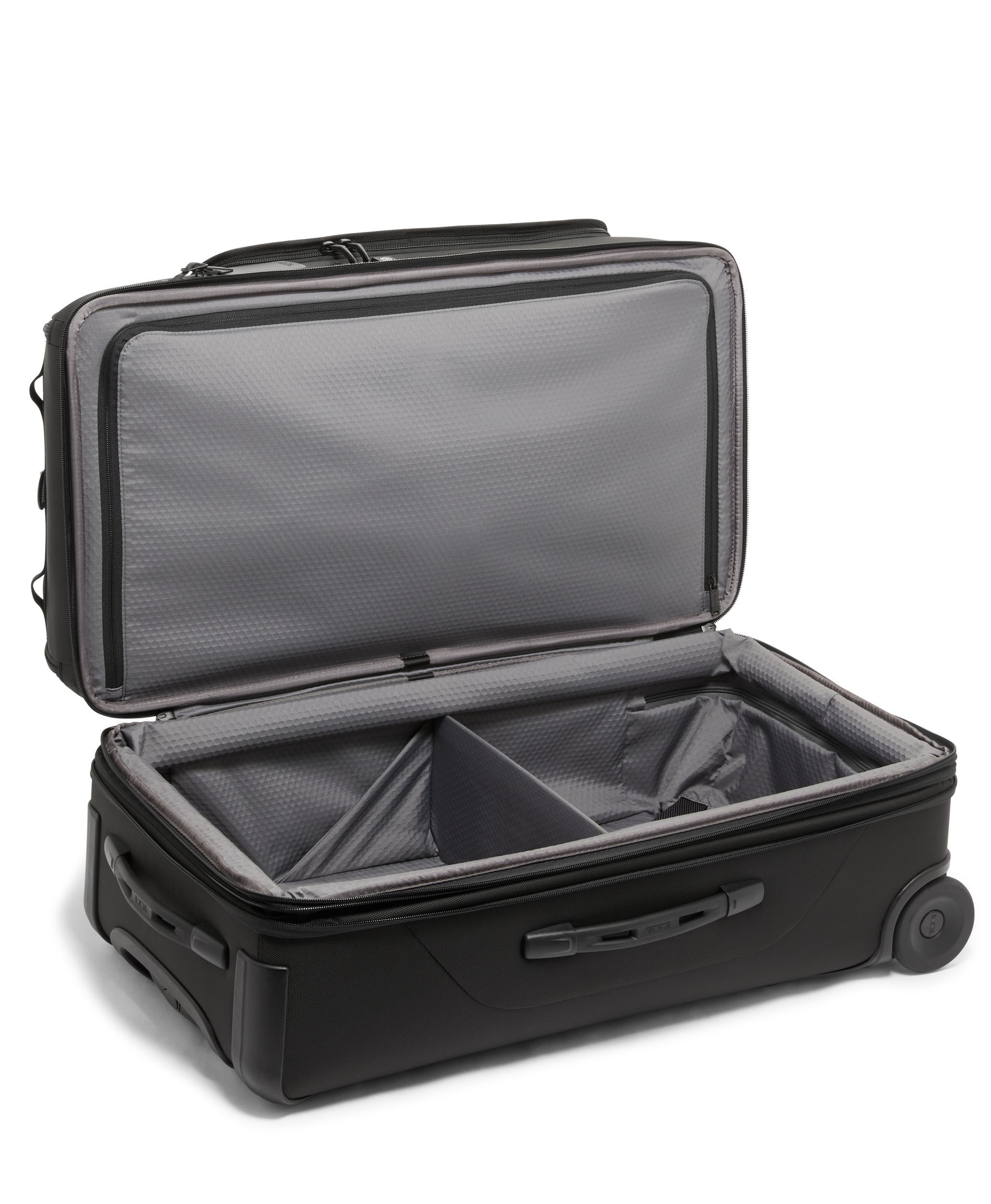Tumi overnight store bag with wheels