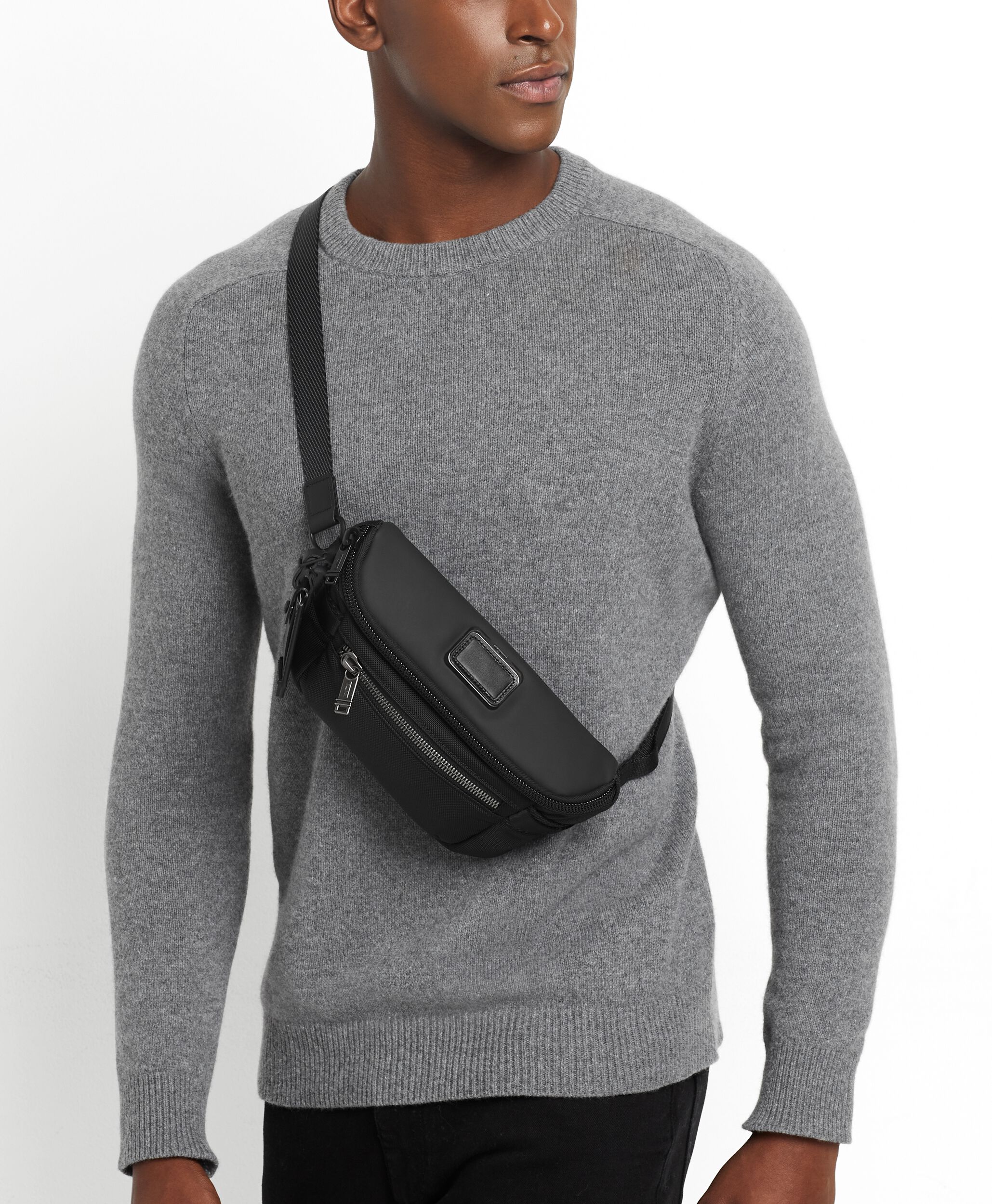 tumi ウエスト　ポーチ　バッグ　waist pack Classified Waist Pack in Black | Alpha Bravo | TUMI Singapore