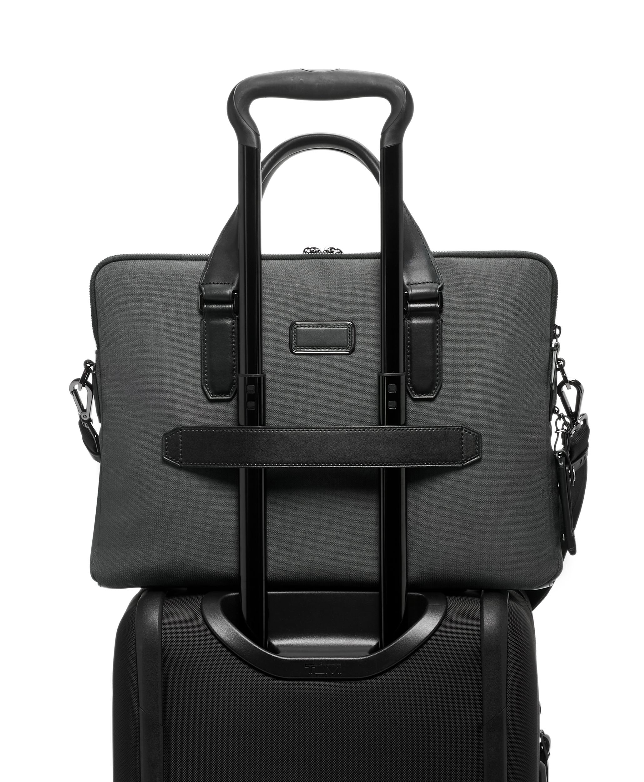 Tumi seneca slim brief leather top