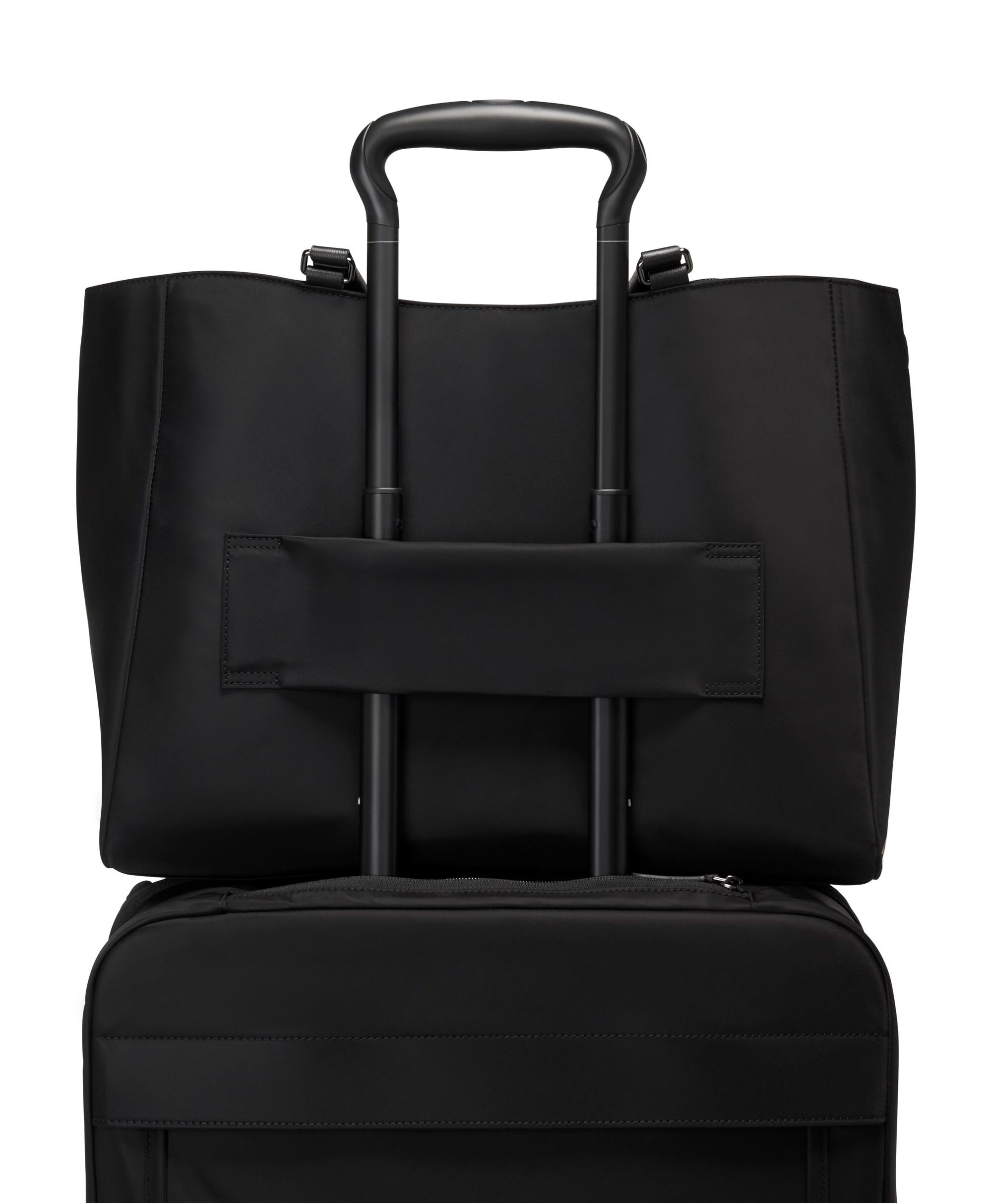 Tumi VOYAGEUR VALETTA LARGE TOTE | TUMI Singapore