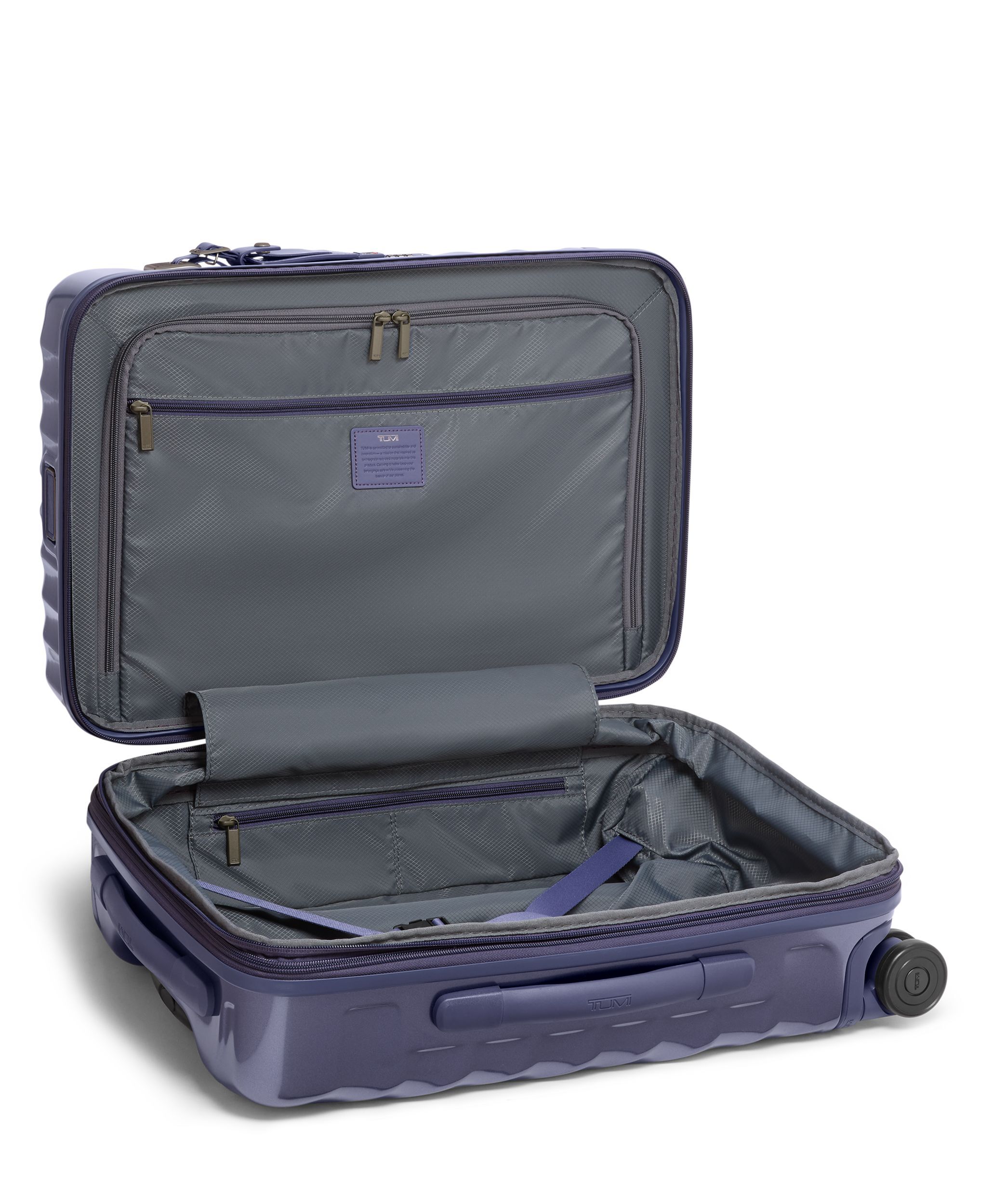 International Expandable 4 Wheeled Carry On in Lilac Grey