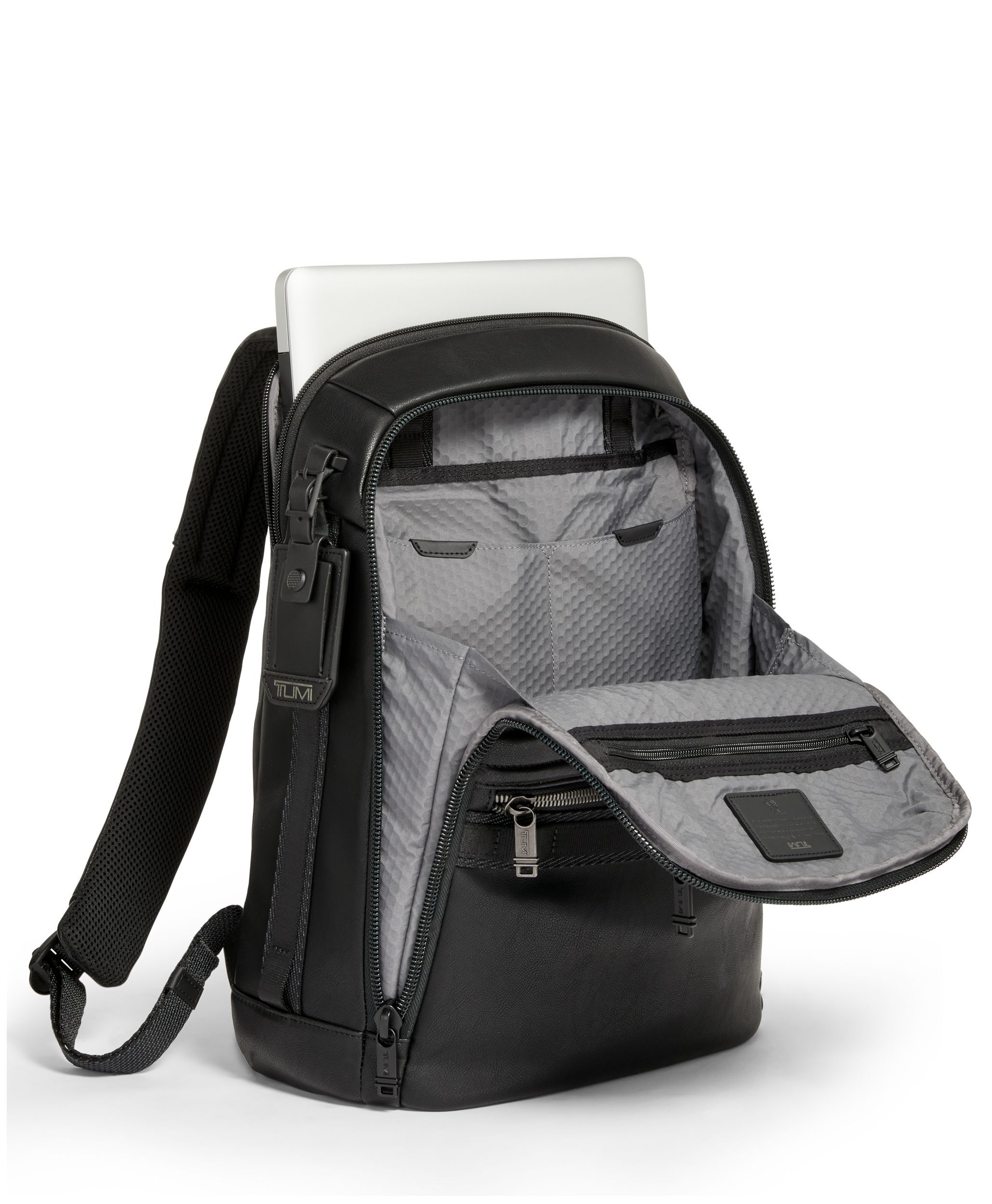 Dynamic Backpack in Black | Alpha Bravo | TUMI Singapore