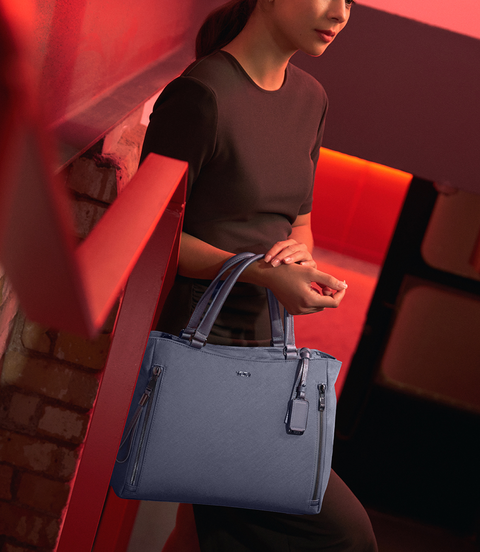 VOYAGEUR Valetta Medium Tote  lifestyle | TUMI