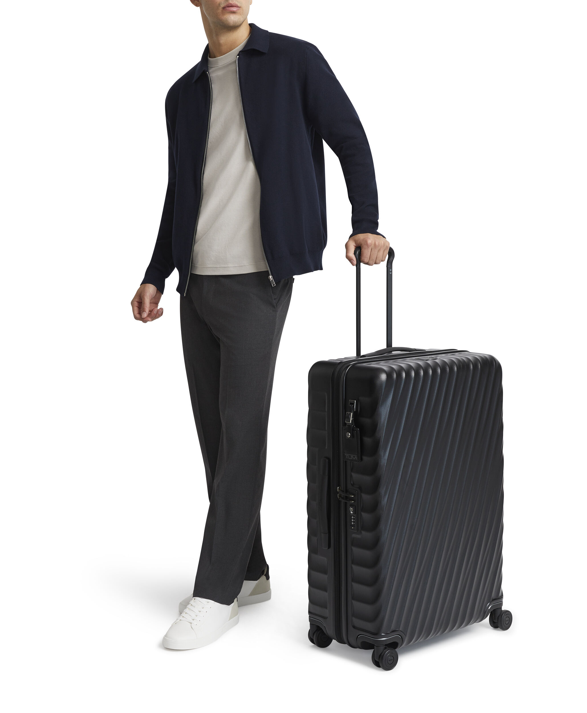 Tumi 19 DEGREE Ext Trip Exp 4 Whl P C TUMI Singapore