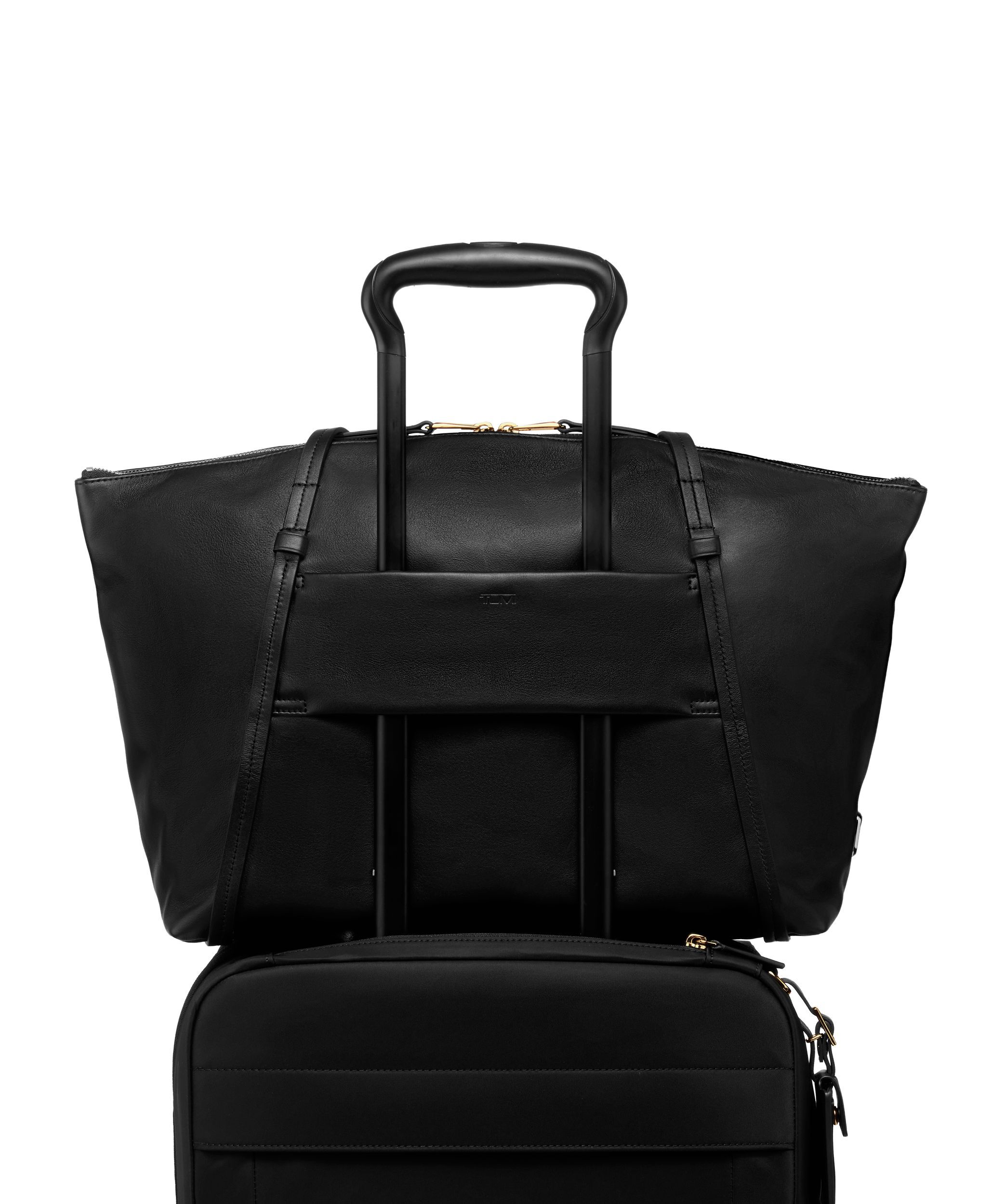 Leather Q Tote in Black/Light Gold | Voyageur | TUMI Singapore
