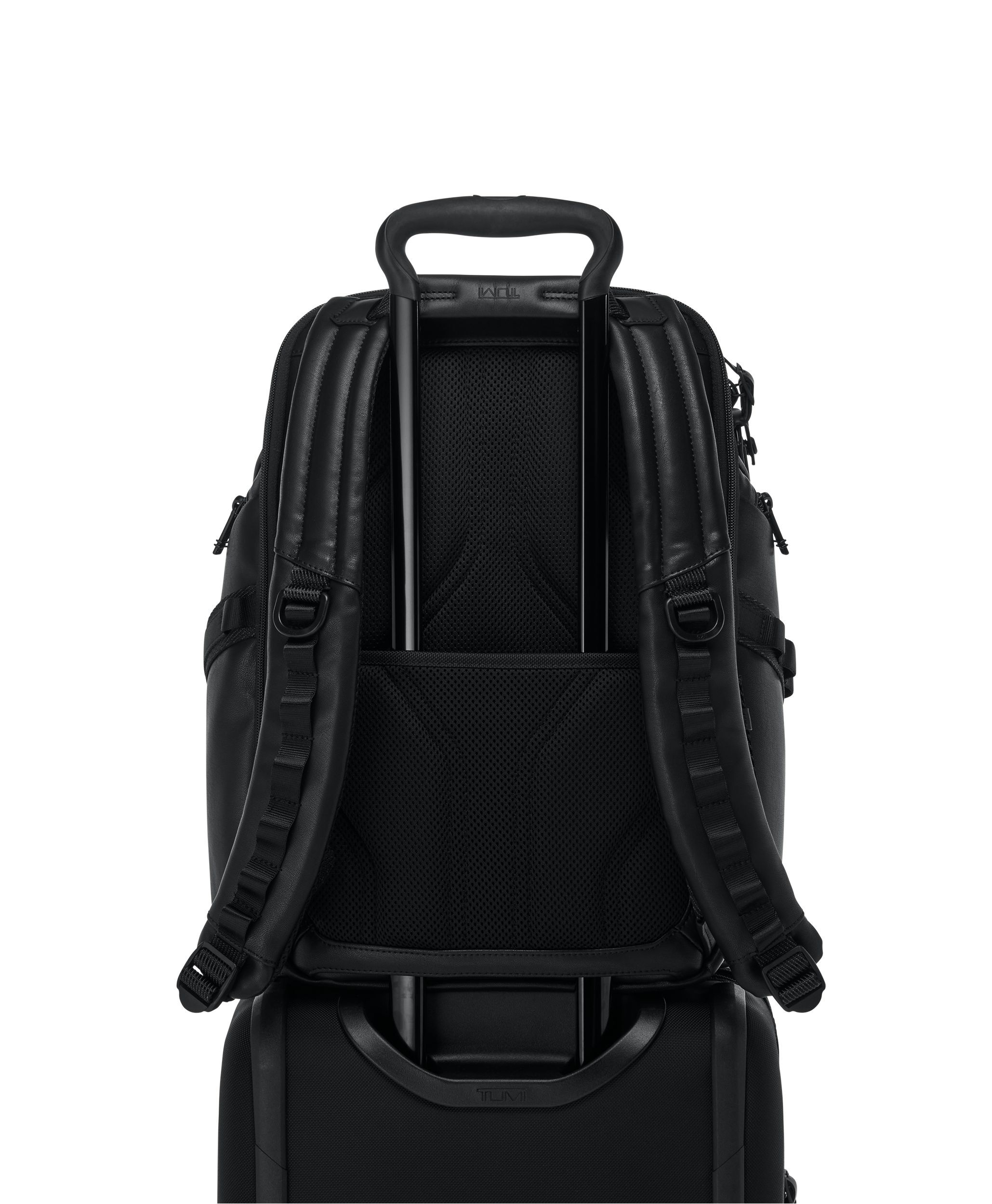 バッグ Tumi ARPHA BRAVO Navigation Backpack in Charcoal | Alpha Bravo | TUMI Singapore