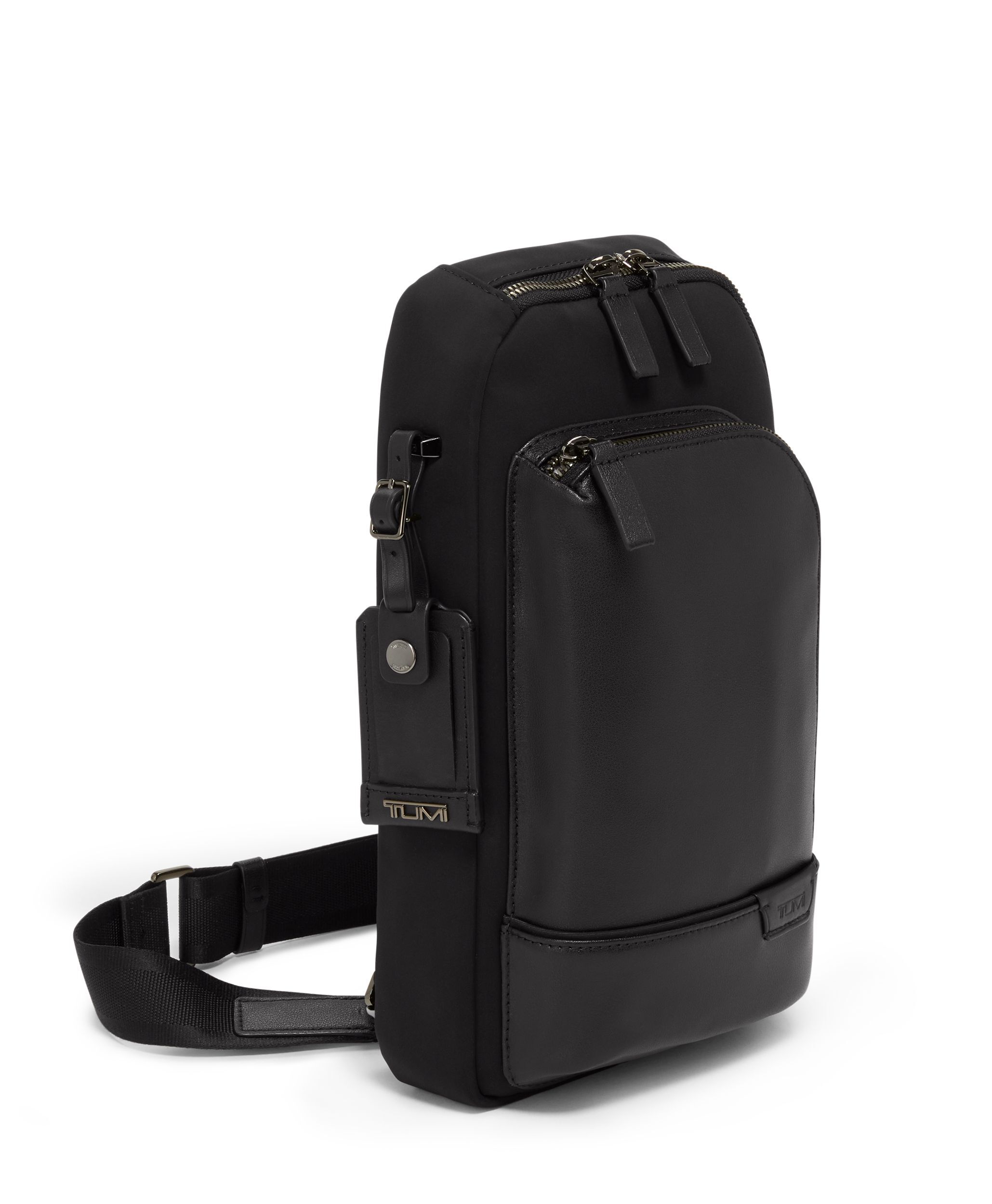 Gregory Sling in Black/Black | Harrison | TUMI Singapore