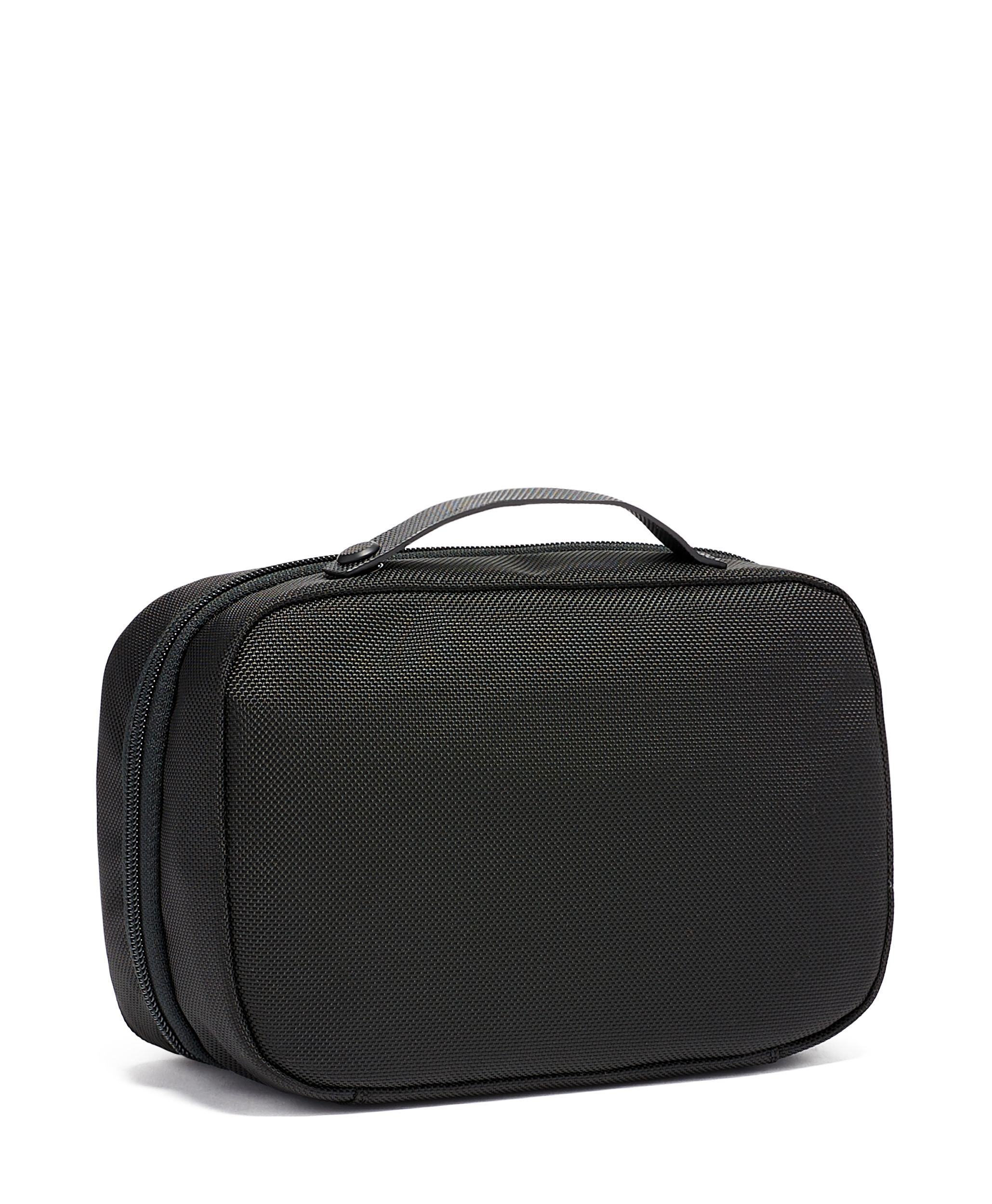 Tumi leather sales dopp kit
