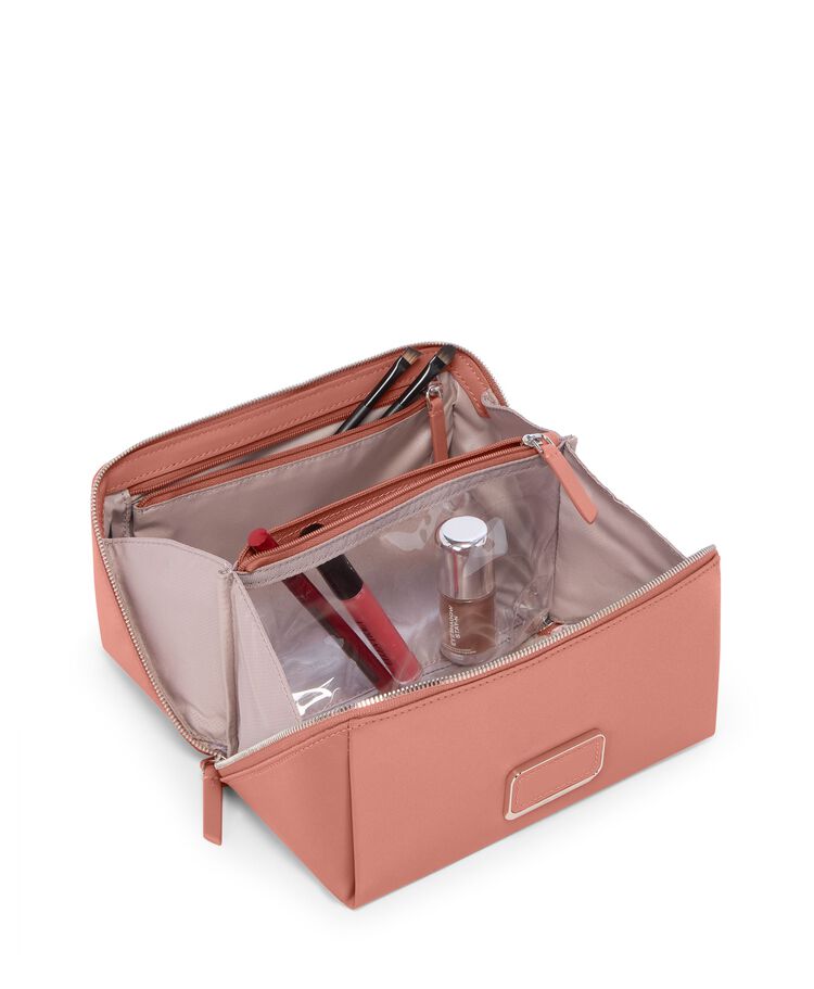VOYAGEUR Dallas Cosmetic  hi-res | TUMI