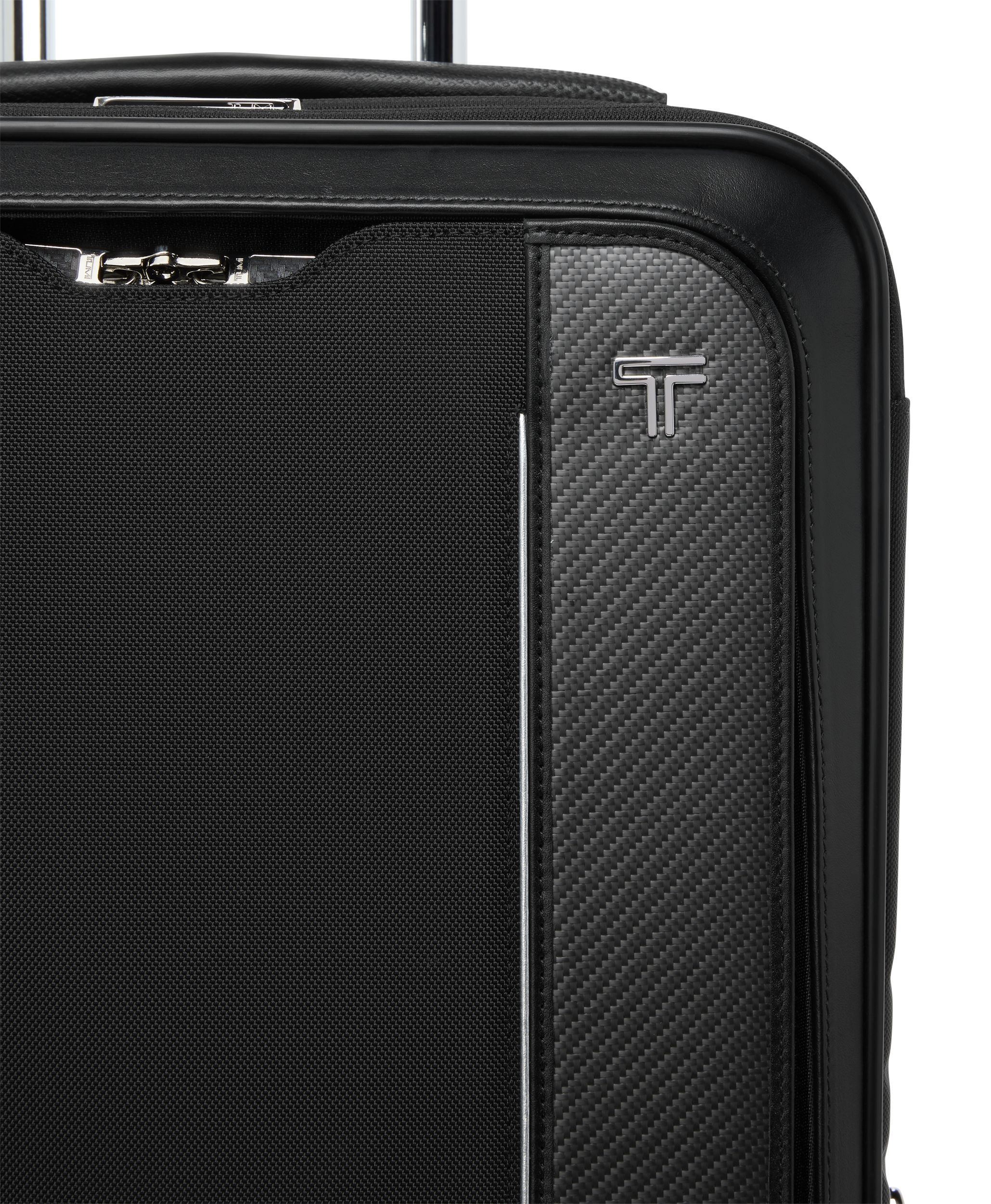 International Dual Access 4 Wheeled Carry On in Black | Arrive