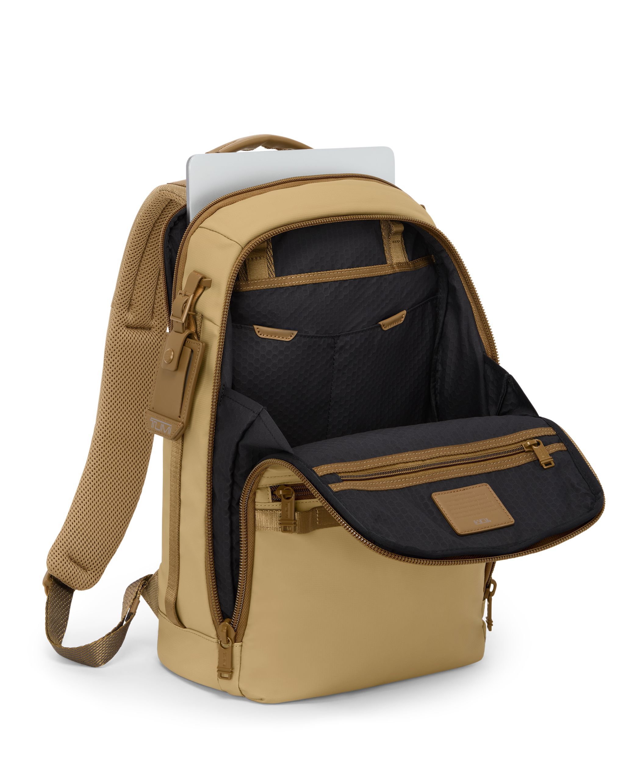 TUMI Alpha Bravo カーキ　リュック Dynamic Backpack in Khaki | Alpha Bravo | TUMI Singapore