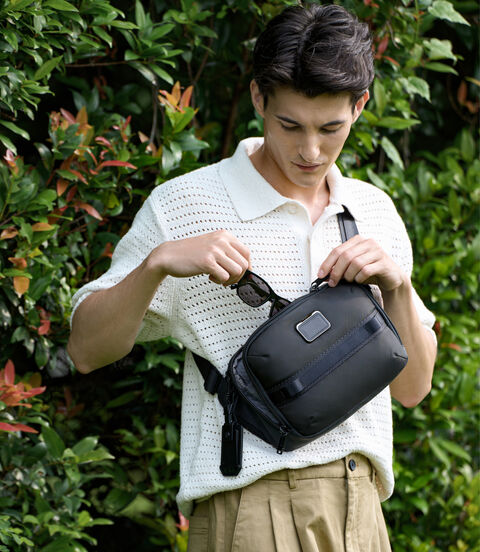 ALPHA BRAVO Ranger Crossbody  lifestyle | TUMI