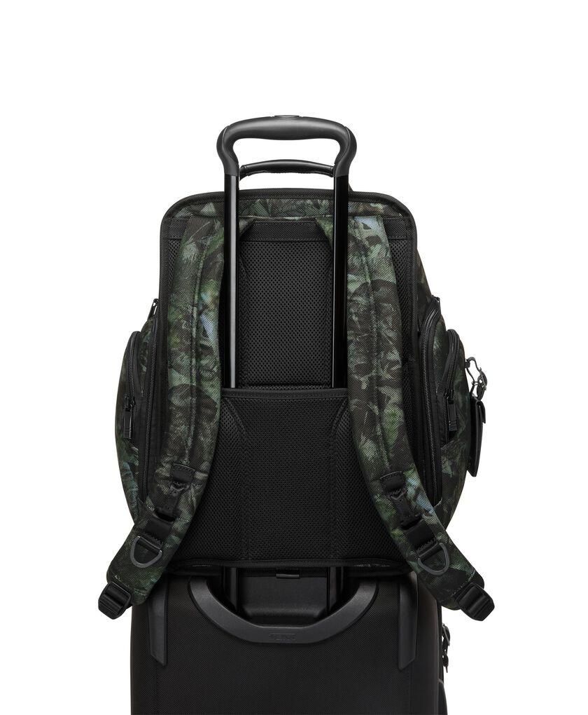 TUMI ALPHA TUMI Brief Pack&reg;  hi-res | TUMI