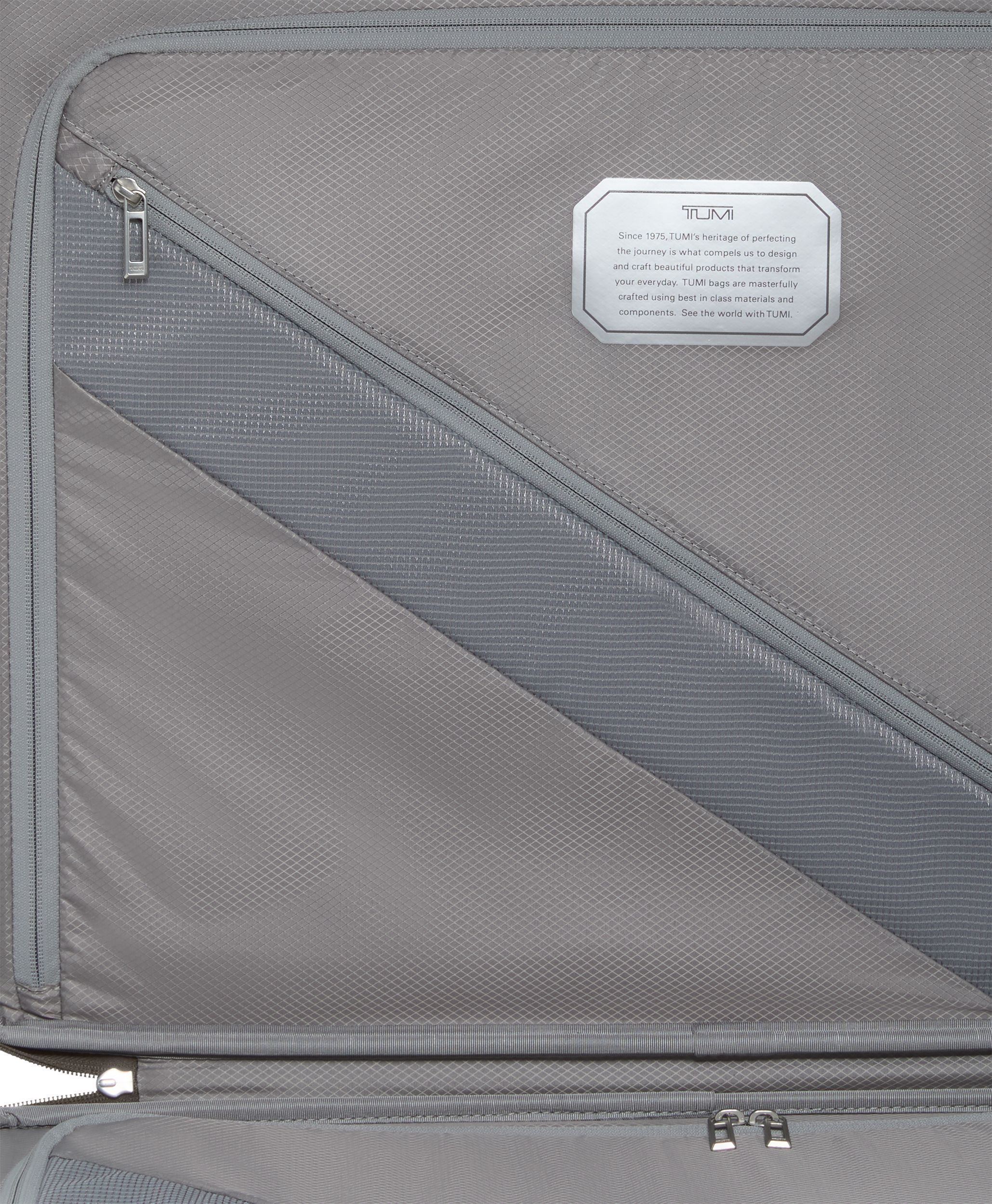 Short Trip Packing Case in Titanium Grey | 19 Degree Lite | TUMI