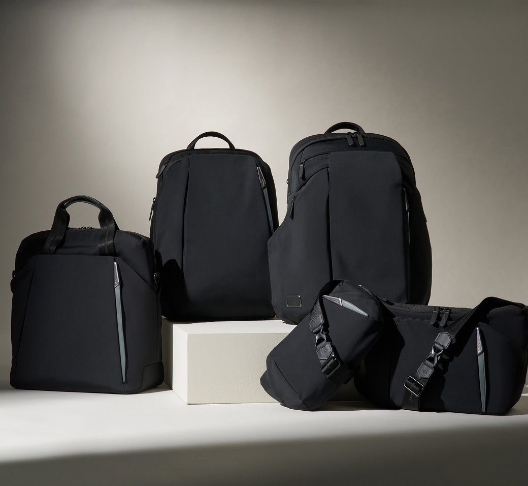 TUMI Axis