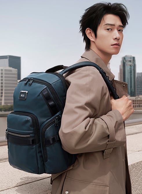 Image 121: home-categories-backpacks-202507